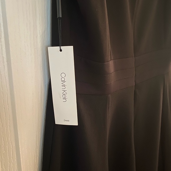 Calvin Klein Black Sleeveless Dress - Picture 5 of 7